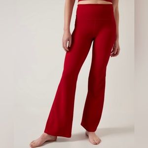 Athleta Salutation Stash Rib Flare